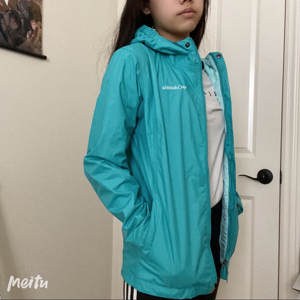 Columbia wind breaker